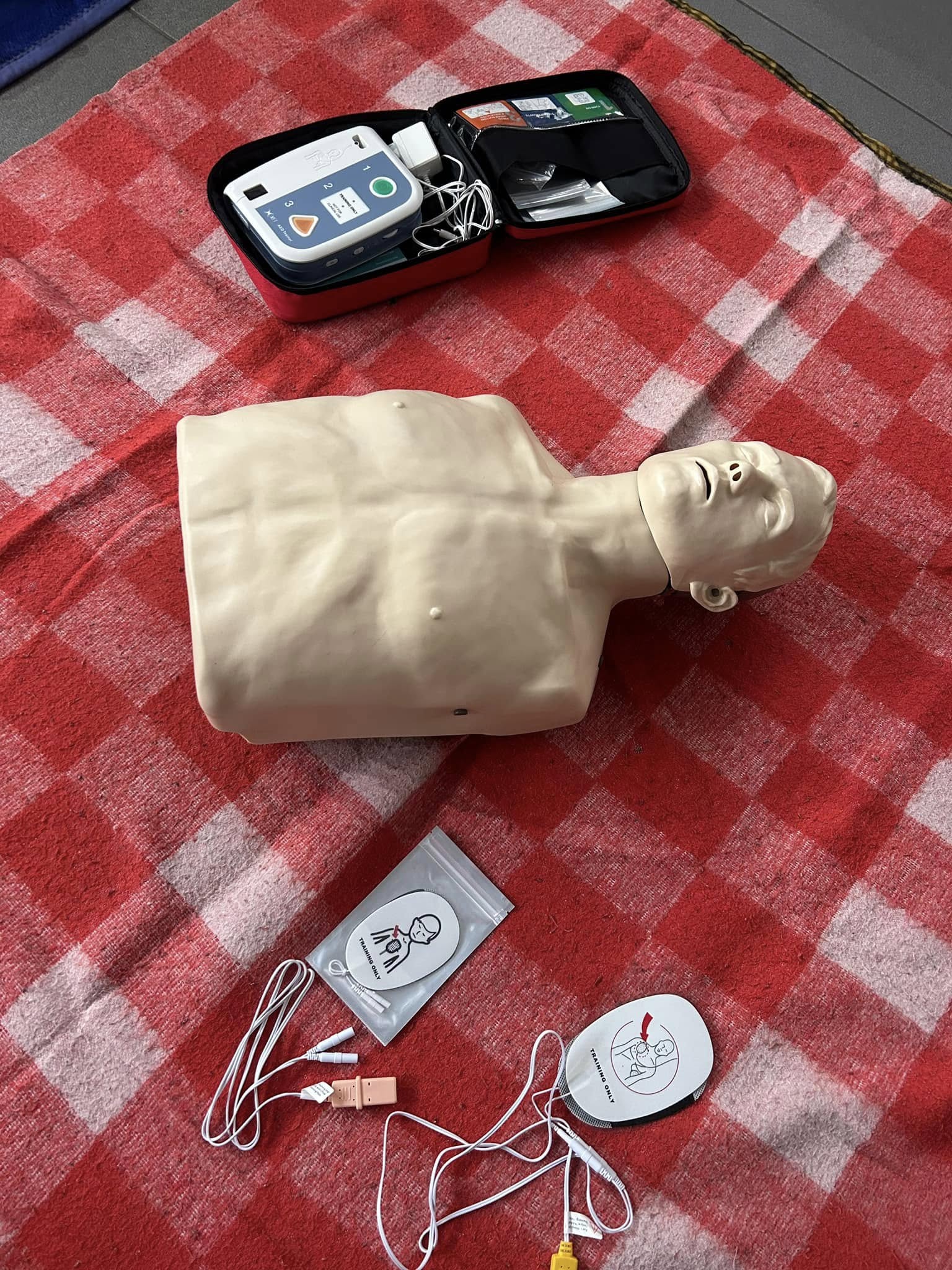 Szkolenia z pierwszej pomocy pediatrycznej dla opiekunów dzieci w żłobkach, klubach dziecięcych i przedszkolach